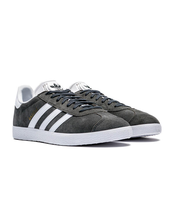 Adidas solid grey on sale gazelle